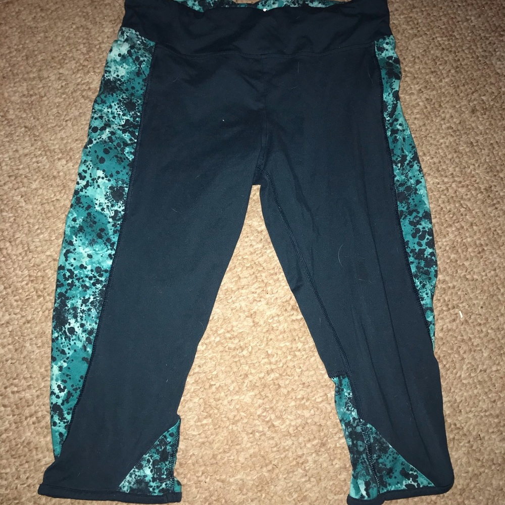 Hurley teal capris